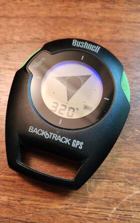 360401 Bushnell Backtrack Gps Compass Green And Black Personal Location Device