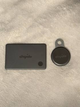 Chipolo 850070419338 Loop And Card Device Tracker Bundle