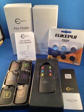 Esky B00-0445n-06 Key Finder Tracker Kf06c With 6 Fobs - New Batteries Included