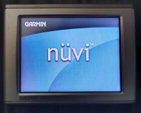 010-00538-00 Garmin Nuvi 360 Automotive Mountable Gps Navigation System With Charger. Tested