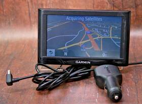 010-01115-01 Garmin Nuvi 52lm Gps 5 Inch Lifetime 2024 Maps W Charger - Tested