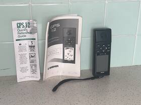 8466606 Garmin Gps 12 Handheld Channel With Manuals 1996-2001 Tested Works