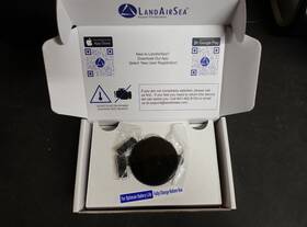 Oa8300 Landairsea 54 Gps Tracker Black Waterproof Magnet Mount
