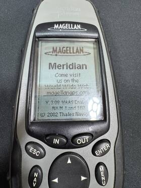 Magellan 800478-03 Meridian Platinum Gps Handheld Receiver With Memory Card Car Adapter