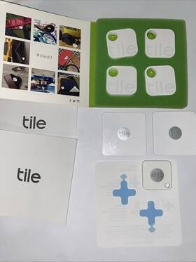 Tile 1-t3001 Lot Of 7 Trackers 2-t2001 4-t-1003 2- Adhesives