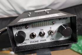 F214-215-3fbx Wildlife Materials Inc Trx-3s Wmi Inc. Receiver With Antenna Dog Tracker Padded Bag