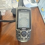 Garmin Gpsmap 60CSX Handheld Navigator Bundle 2.6" Color Screen W/ Manual. Fixed Price $106.00.